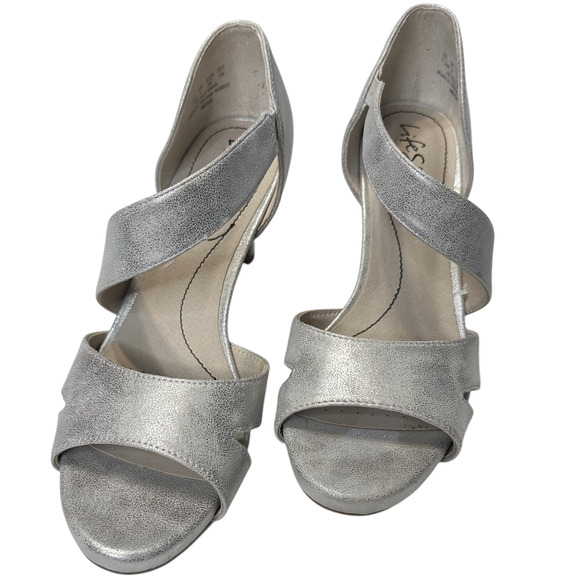 LifeStride Mega Strappy Sandals Silver Metallic Heels Wedding Party Sz 7.5M NWOT - Picture 2 of 12
